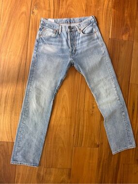 Levi's 501 Light Blue Straight Jeans